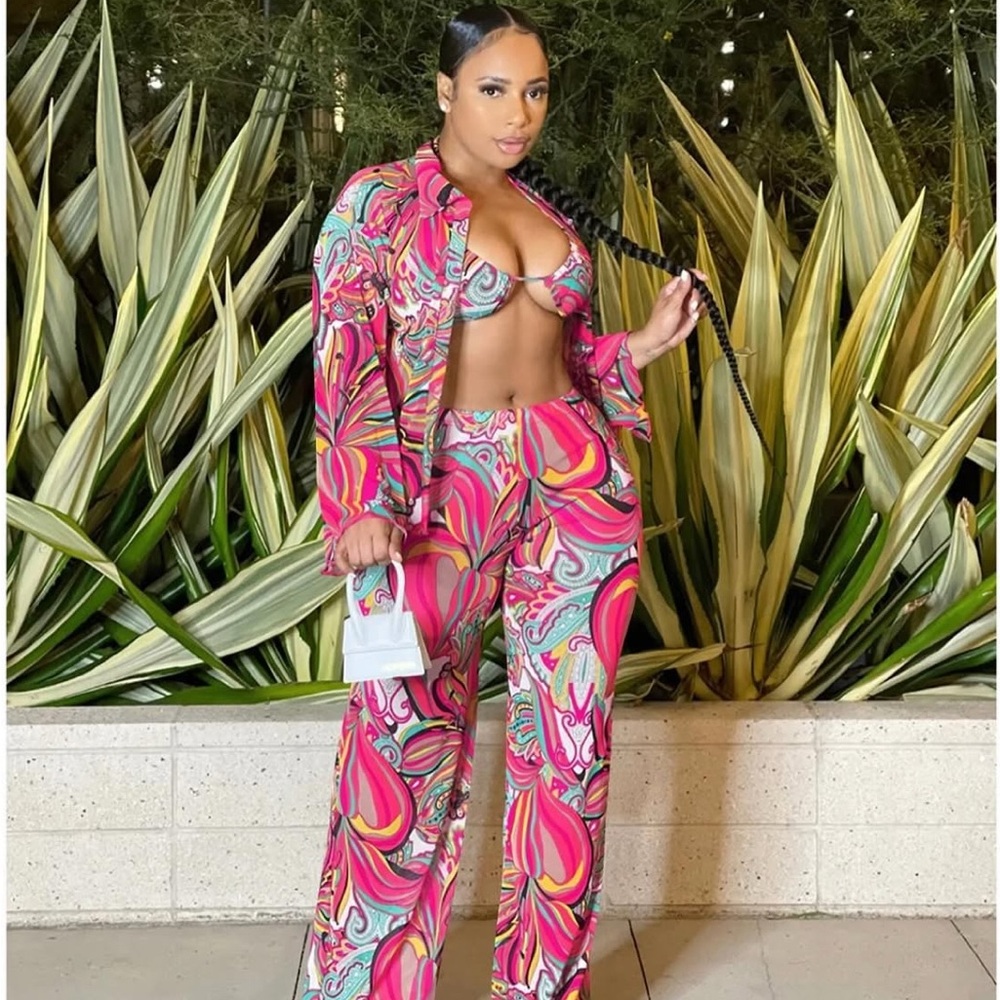 Vibrant Pink Patterned Women's Swim Set